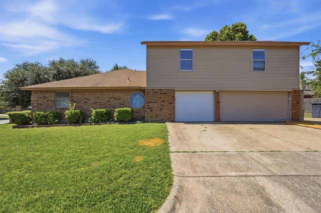 5353 Lynda Court, North Richland Hills, TX 76180