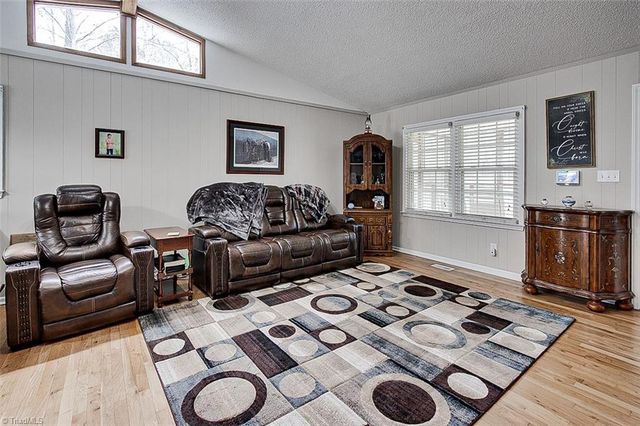 404 Kennedy Farm Road S, Trinity, NC 27370