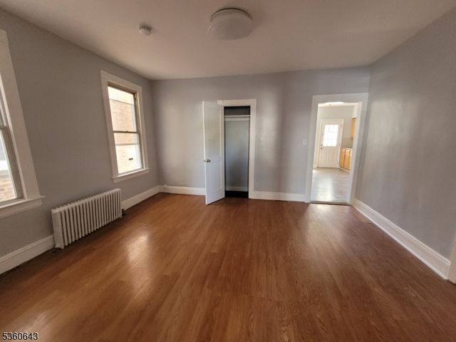 232 Niles St, Elizabeth City, NJ 07202