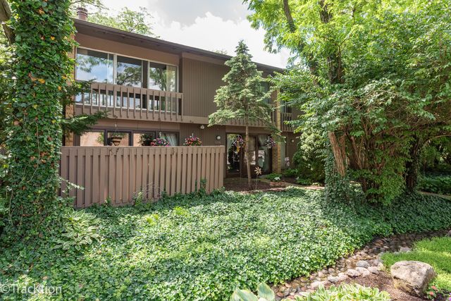 5917 Oakwood Drive 141E, Lisle, IL 60532