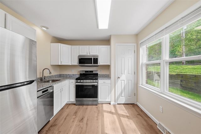 329 Glaser Ave A, Bellevue, PA 15202