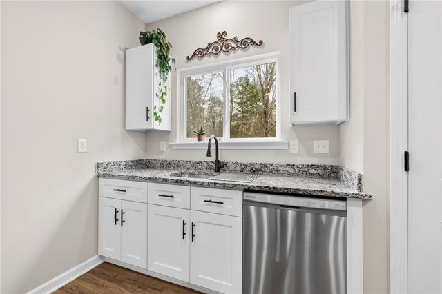 102 Colonial Court, Pendleton, SC 29670