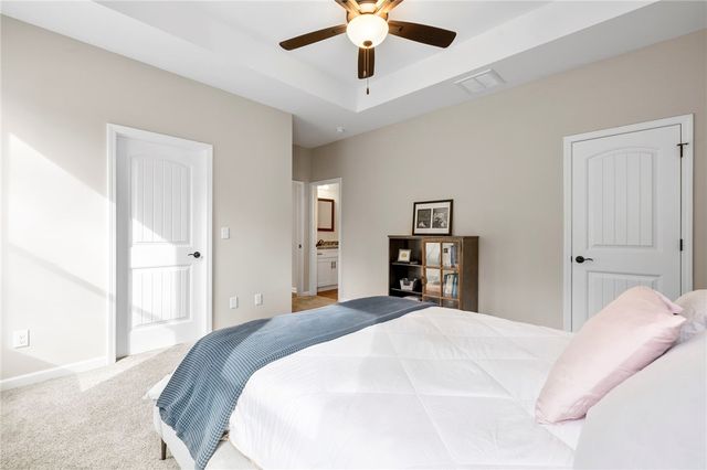 102 Colonial Court, Pendleton, SC 29670