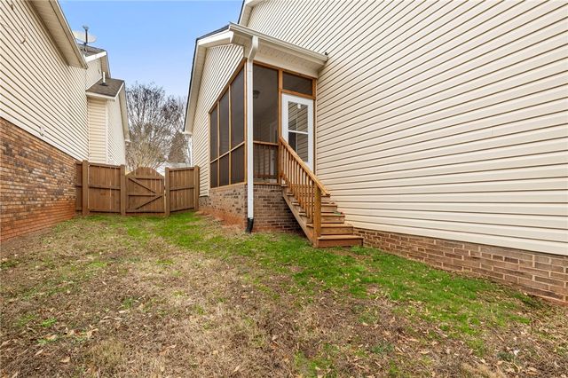 102 Colonial Court, Pendleton, SC 29670