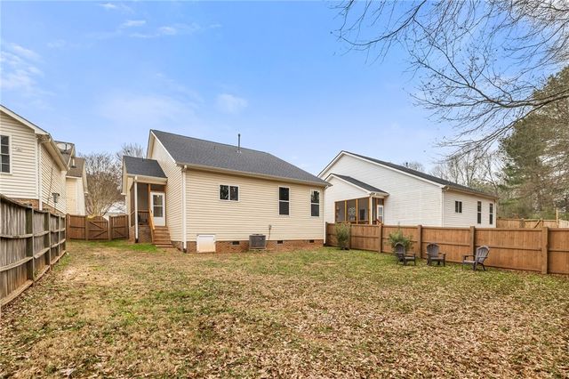 102 Colonial Court, Pendleton, SC 29670