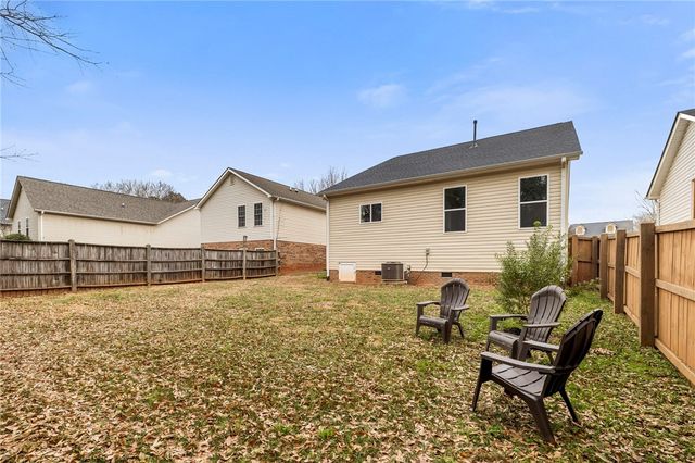 102 Colonial Court, Pendleton, SC 29670