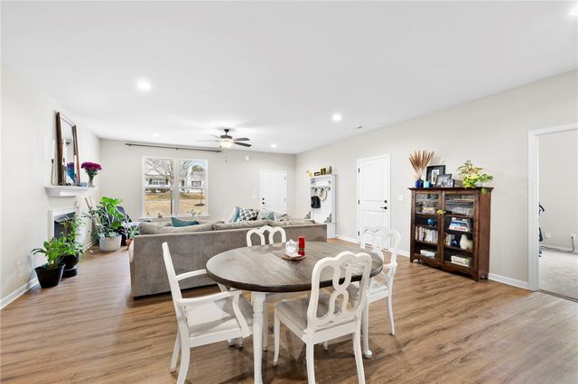 102 Colonial Court, Pendleton, SC 29670