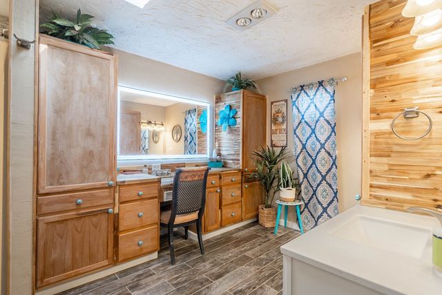 1903 S County Rd 1140, Midland, TX 79706