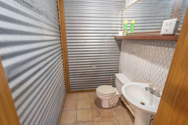 1903 S County Rd 1140, Midland, TX 79706