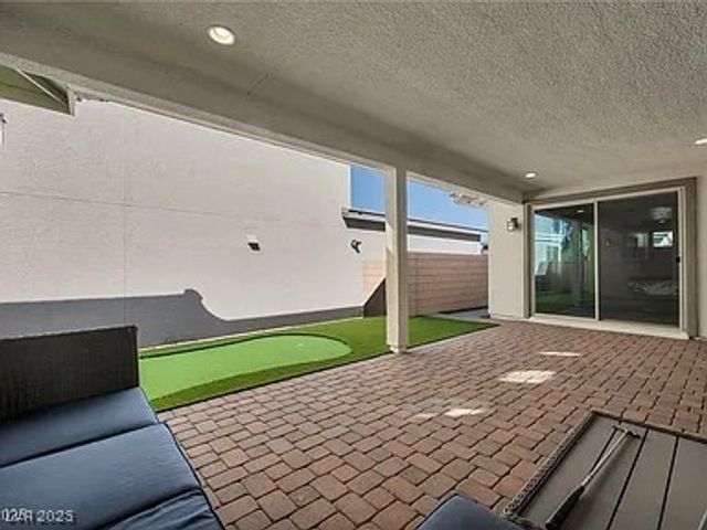 1012 East Sunset Road, Henderson, NV 89011