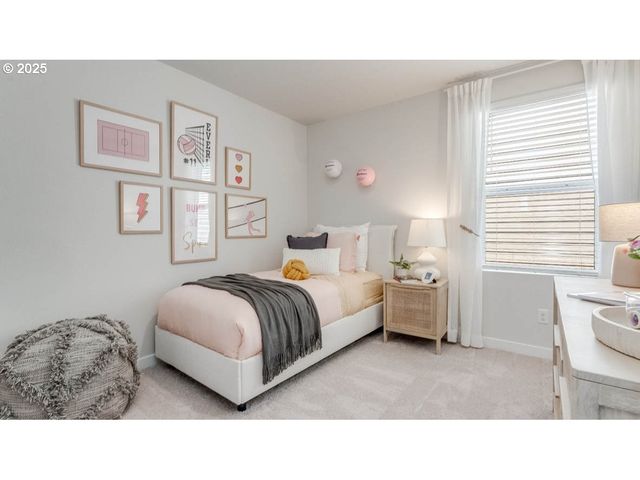 1996 Aspen Ln, Forest Grove, OR 97116