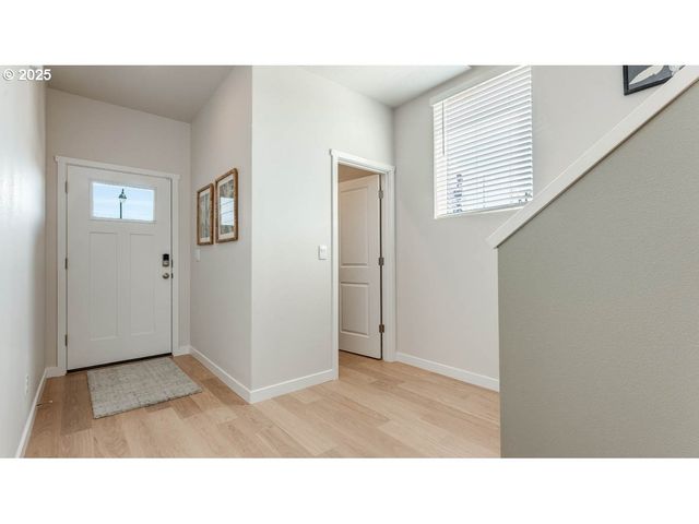 1996 Aspen Ln, Forest Grove, OR 97116