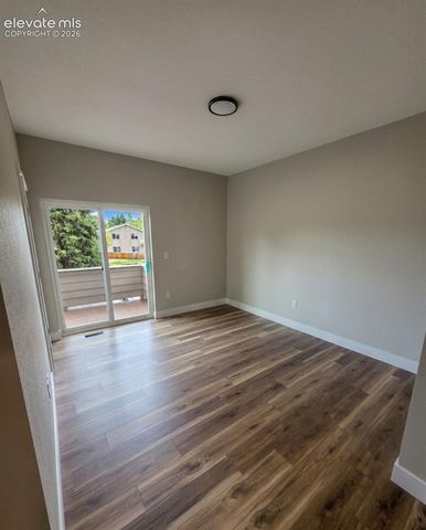 201 W Henrietta Avenue, Woodland Park, CO 80863