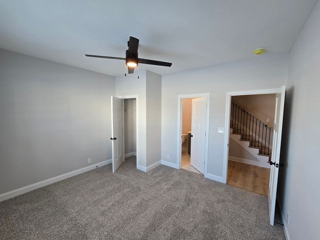 1068 Cherry Blossom Ln, Clarksville, TN 37040