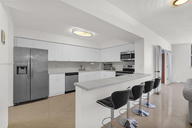 5825 Collins Ave 2E, Miami Beach, FL 33140