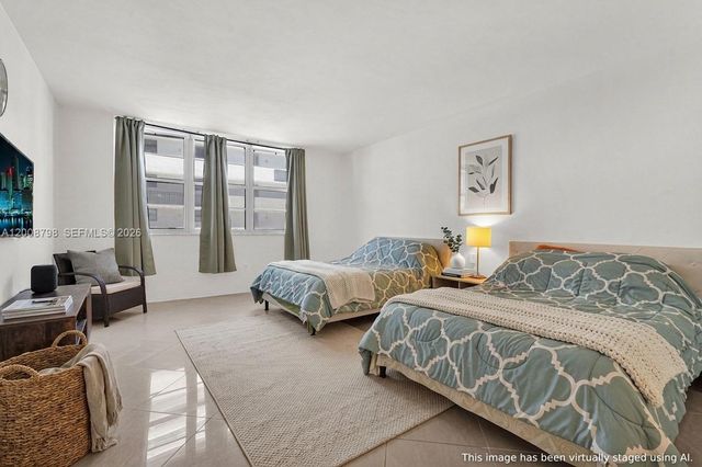 5825 Collins Ave 2E, Miami Beach, FL 33140
