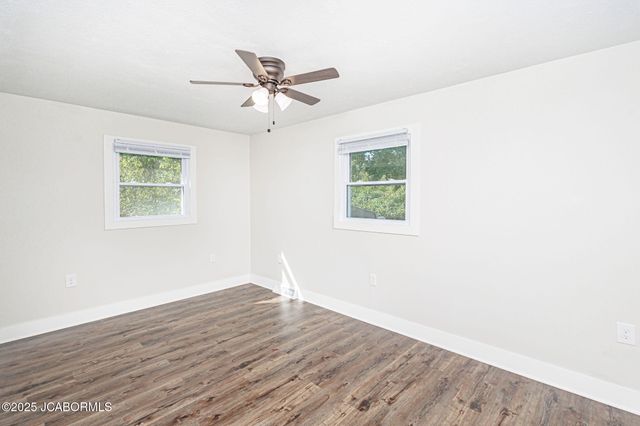 1828 GREEN BERRY ROAD, Jefferson City, MO 65101