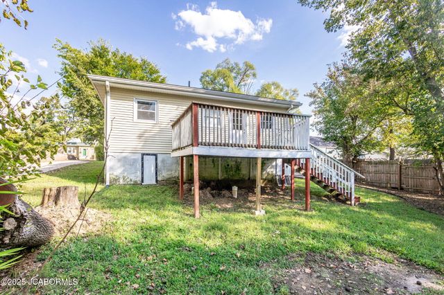 1828 GREEN BERRY ROAD, Jefferson City, MO 65101