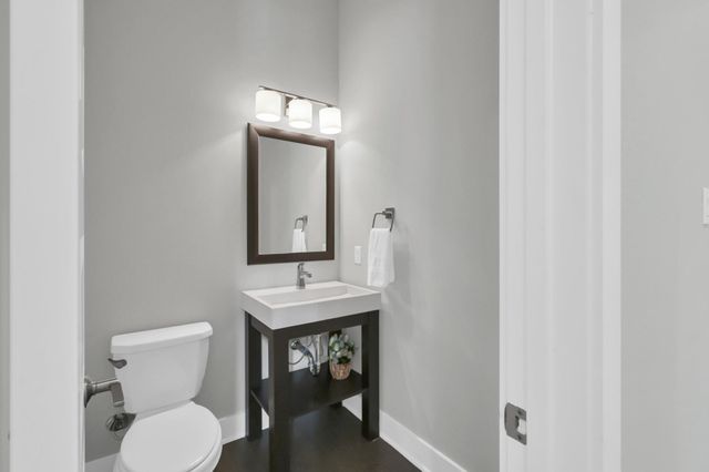 26 Mayapple Blossom Place, Tomball, TX 77375