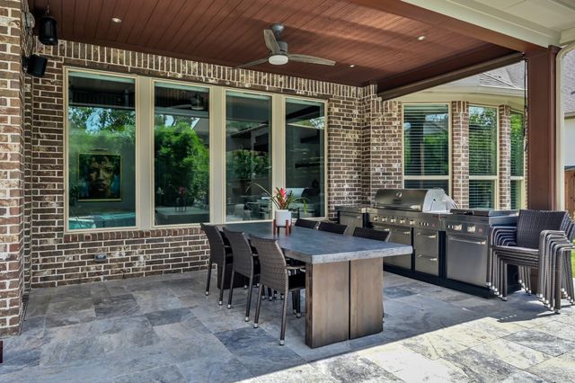 26 Mayapple Blossom Place, Tomball, TX 77375