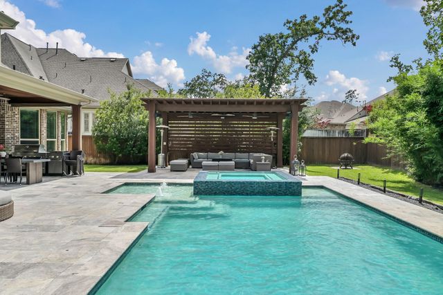 26 Mayapple Blossom Place, Tomball, TX 77375