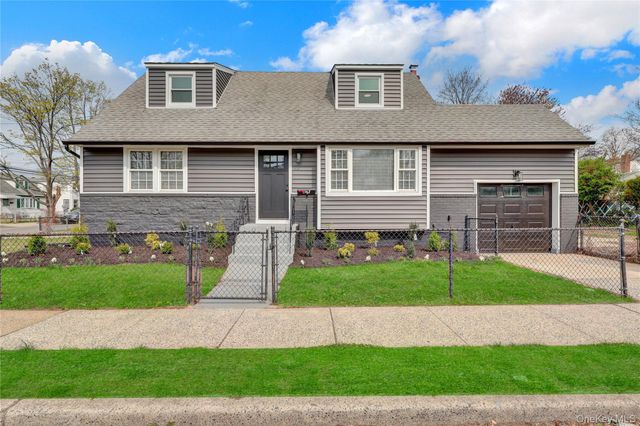 1167 Warwick Street, Uniondale, NY 11553