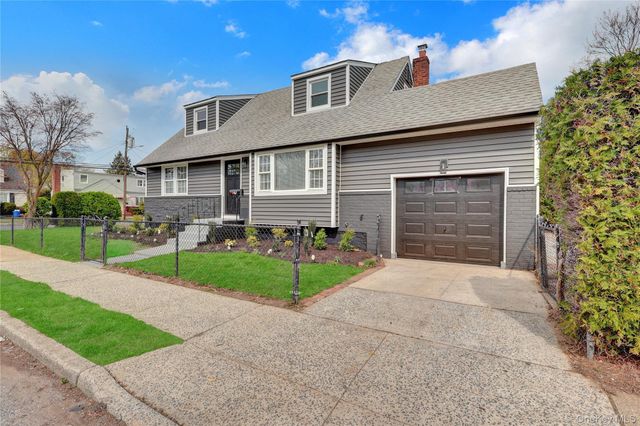 1167 Warwick Street, Uniondale, NY 11553