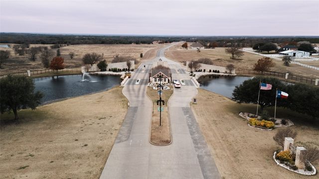 25064 Woodmont Drive, Whitney, TX 76692