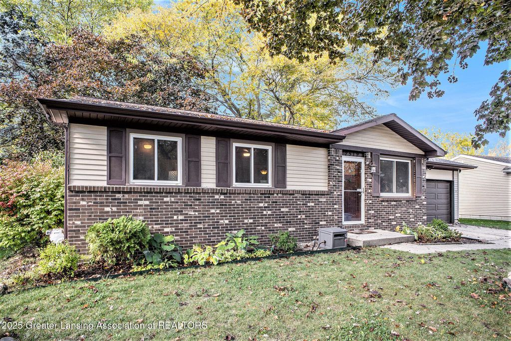 2519 Byrnes Road, Lansing, MI 48906