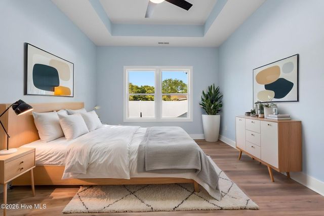 214 NE 38th Street, Oak Island, NC 28465