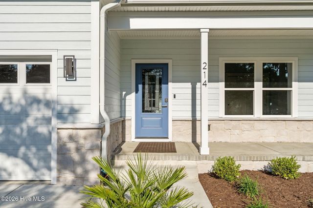 214 NE 38th Street, Oak Island, NC 28465
