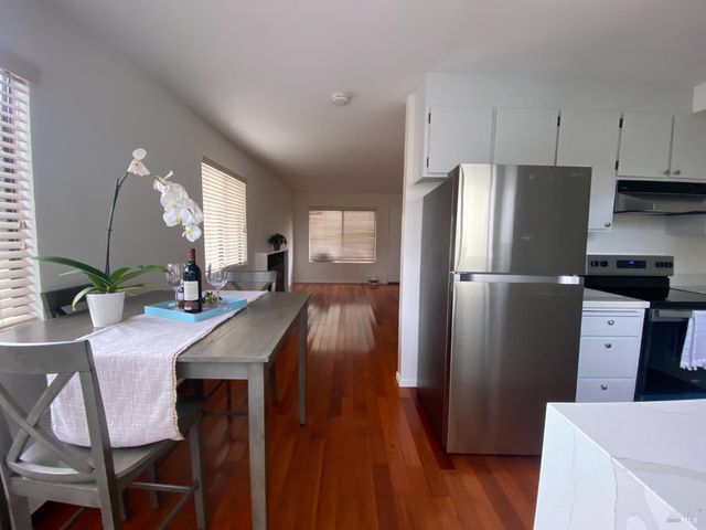 233 Marin Valley Dr, Novato, CA 94949