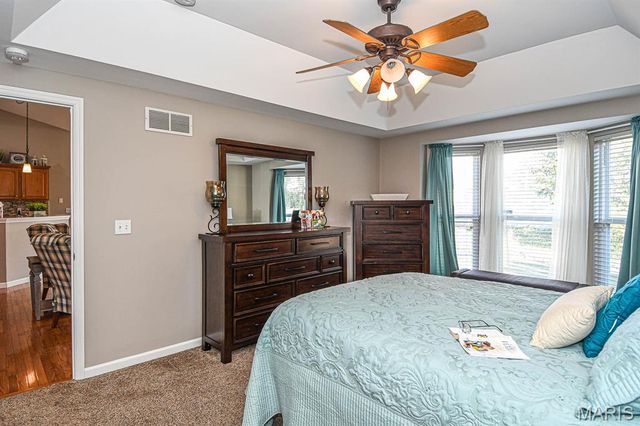 169 Tori Pines Drive, Oakville, MO 63129