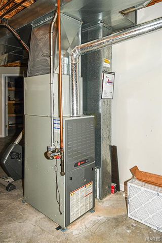 169 Tori Pines Drive, Oakville, MO 63129