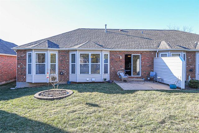 169 Tori Pines Drive, Oakville, MO 63129