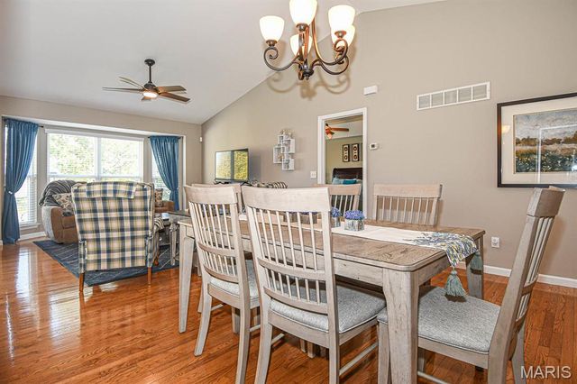 169 Tori Pines Drive, Oakville, MO 63129