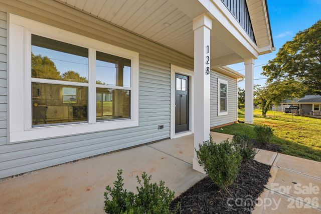 128 N Main Street, Granite Falls, NC 28630