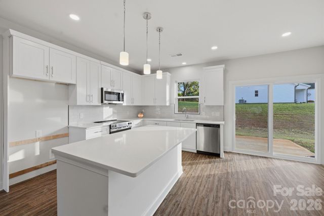 128 N Main Street, Granite Falls, NC 28630