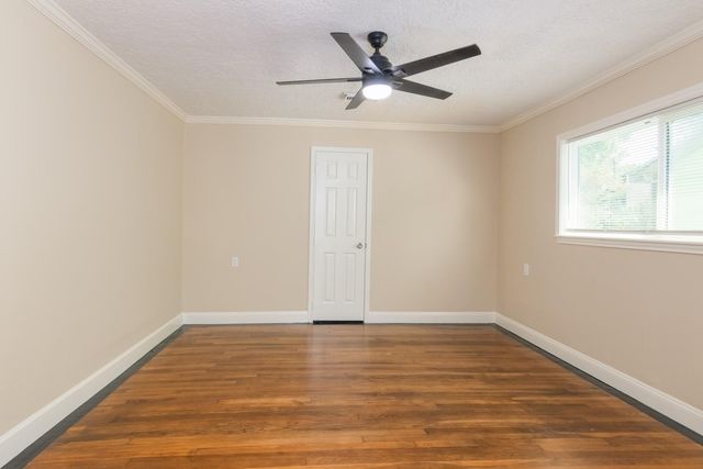 305 E Francis Street, Baytown, TX 77520