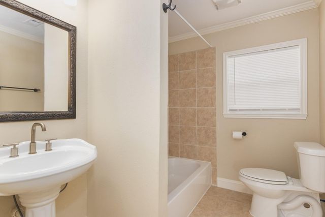 305 E Francis Street, Baytown, TX 77520