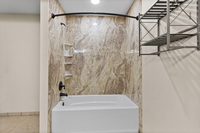 9882 Upper 173rd Court W, Lakeville, MN 55044