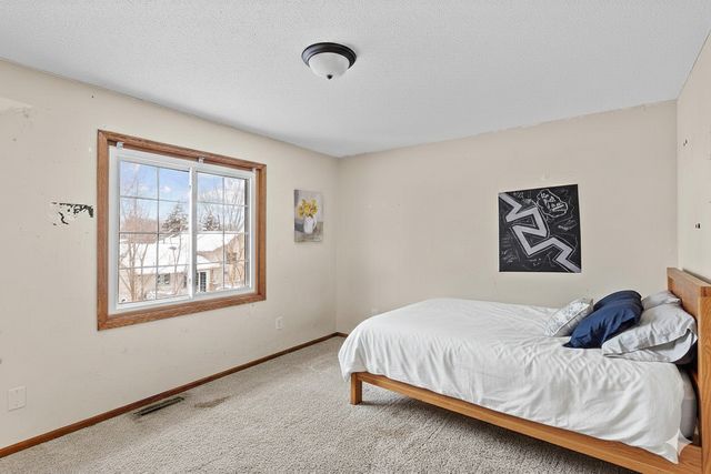 9882 Upper 173rd Court W, Lakeville, MN 55044