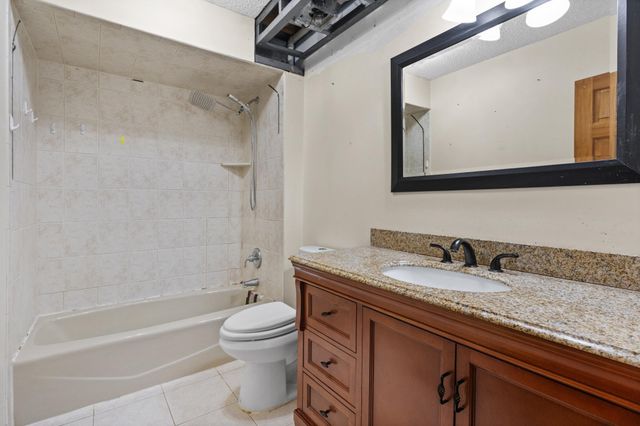 9882 Upper 173rd Court W, Lakeville, MN 55044