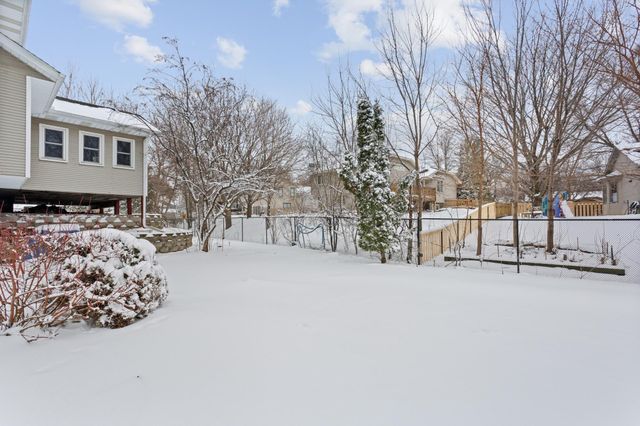 9882 Upper 173rd Court W, Lakeville, MN 55044