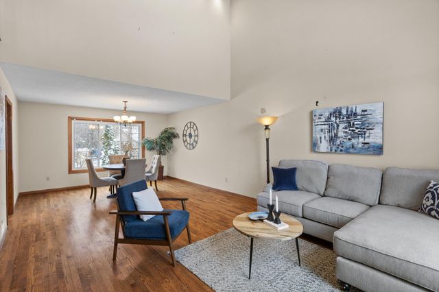 9882 Upper 173rd Court W, Lakeville, MN 55044