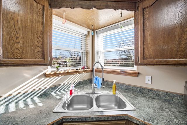 8329 N 118th East Avenue, Owasso, OK 74055