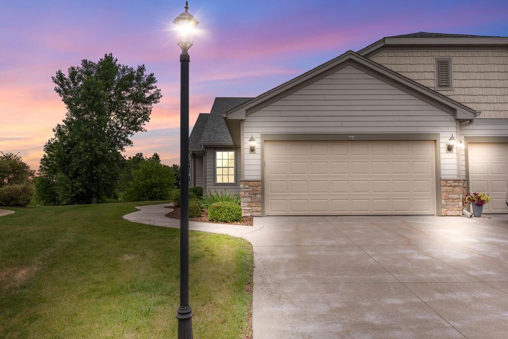 664 Farmstead COURT, Slinger, WI 53086