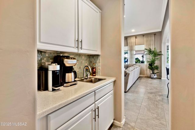 61162 E Arbor Basin Road, Oracle, AZ 85623