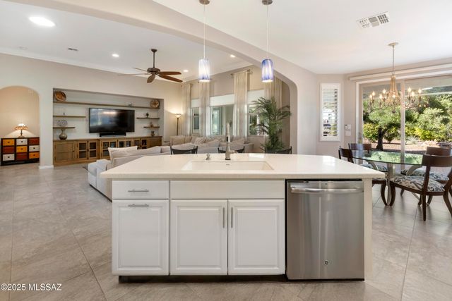 61162 E Arbor Basin Road, Oracle, AZ 85623