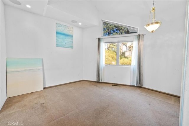 38512 North Shore Drive, Fawnskin, CA 92333